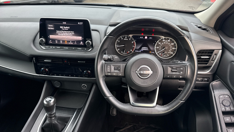 Nissan Qashqai 1.3 DiG-T MH Acenta Premium 5dr Petrol Hatchback